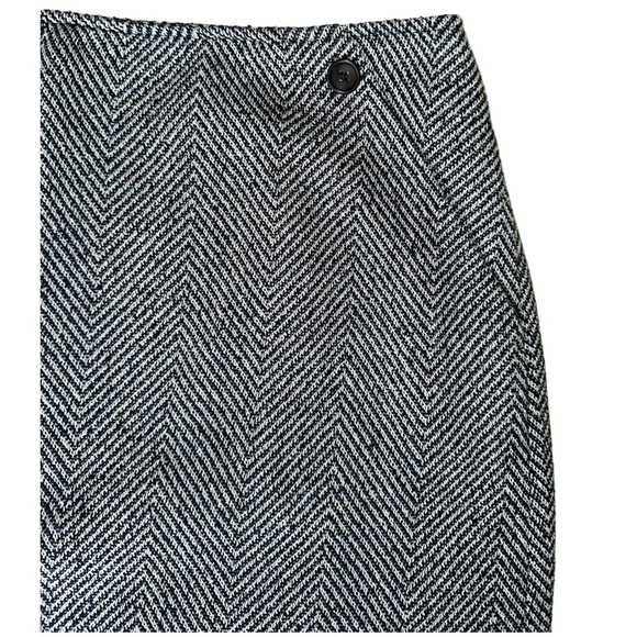 NWT Banana Republic Navy Blue Herringbone Wool Blend A-line Skirt Size 16 Tall - Picture 4 of 9